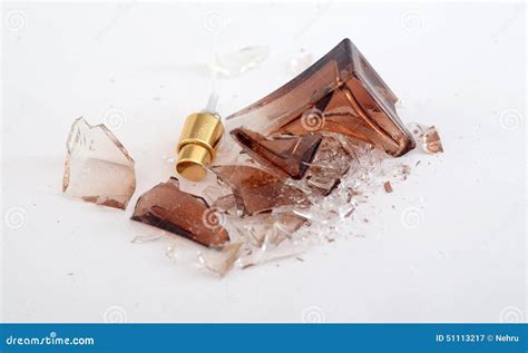 bouteille de parfum cassé signification